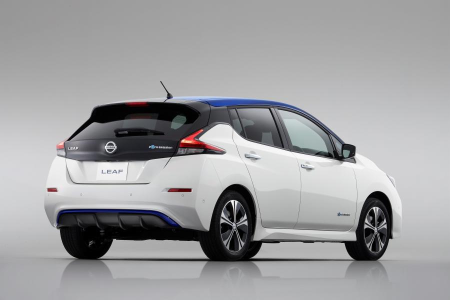  Nissan Leaf 2.zero 2017 года  (JP) (фото 4 из 56)